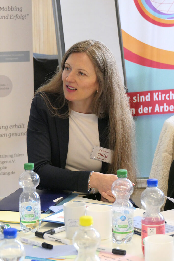 Christine Christ moderiert Tisch 1